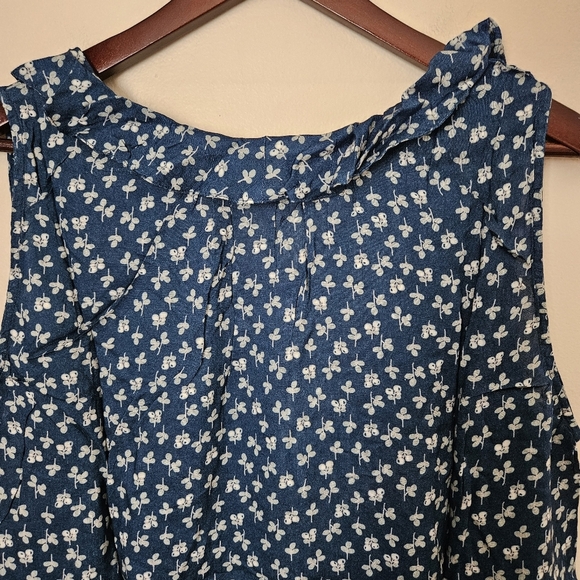 Velvet by Graham and Spencer Tank Catrina Blue Spruce V-Neck Blouse Casual - Picture 5 of 10